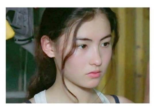 张柏芝最新爆料疫情,勇敢发声,为健康发声